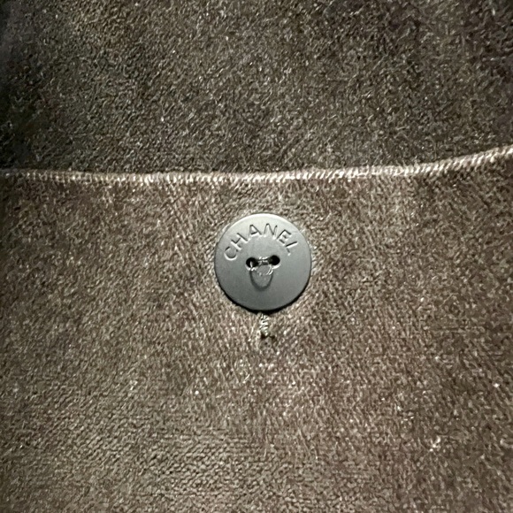 Chanel collarless velour jacket. Size 38 (M) - Picture 8 of 11